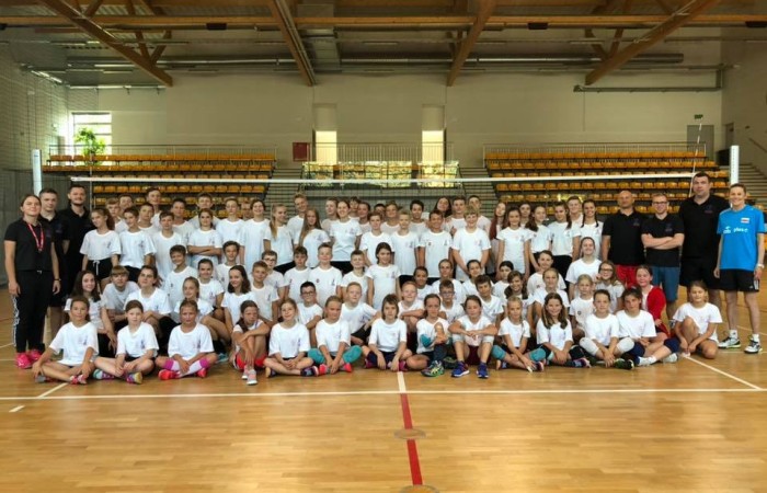 68728831_2454994557899461_5484690837767979008_n